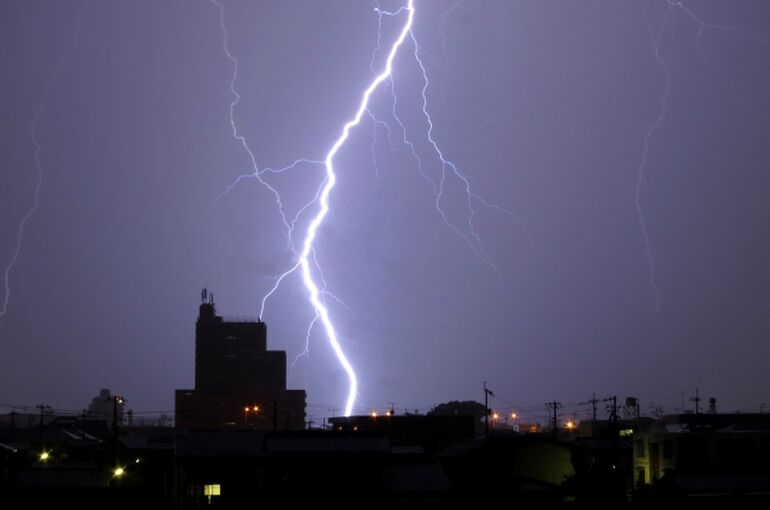 雷